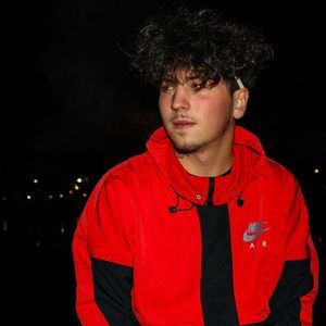 Meet your Posher, Waine